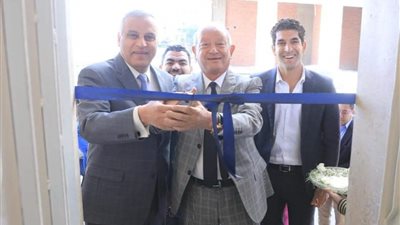 الفقي و ساويرس يفتتحان مركز توظيف 