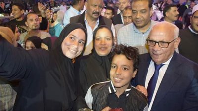محافظة بورسعيد تشهد أكبر مائدة إفطار جماعي لأبناء المحافظة بمركز شباب القابوطي 
