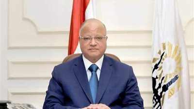 محافظ القاهره يوجه برفع درجة الإستعداد بجميع المستشفيات ومتابعة المحال التجارية والأسواق خلال عيد الفطر المبارك