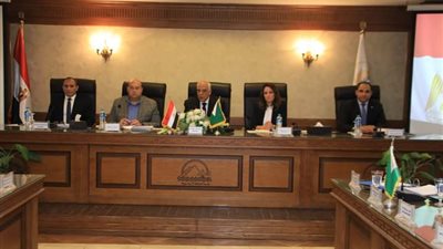 محافظ الجيزة  يعلن جاهزية الساحات والمساجد لاستقبال صلاه العيد ويوجه رؤساء الأحياء والمراكز بالتواجد الميداني خلال أيام العيد