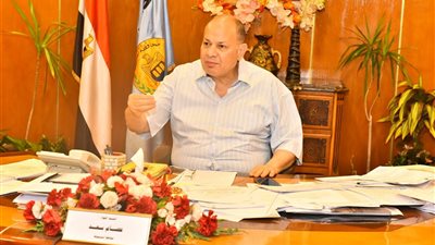 محافظ أسيوط يوجه برفع درجة الاستعداد القصوى لاستقبال عيد الأضحى المبارك