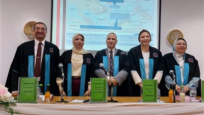 الدكتوراه بامتياز للباحثة شيماء فاروق سلامة عن رسالتها حول تطور النزاعات في بحر الصين الجنوبي