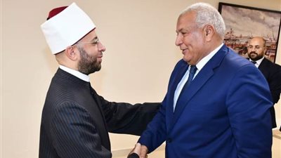 وزير الأوقاف ومحافظ الوادي الجديد يناقشان خطة الدعوة والمساجد وشئون القرآن الكريم بالمحافظة