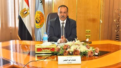 محافظ أسيوط : غلق مخبزين لإنتاج خبز ناقص الوزن وتحرير 181 محضر تمويني خلال عدة حملات لضبط الأسواق 