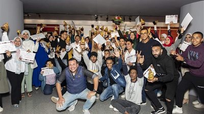 معرض الابتكار الفني الدولي السادس للفن التشكيلي بأكاديمية الفنون تحت عنوان شغف وفنون