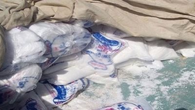 ضبط 250 طن ملح غير صالحة للإستهلاك الآدمي بأحد المصانع تدار بدون ترخيص بالصالحية الجديدة