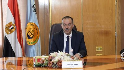 محافظ أسيوط: ضبط سيارة محملة بـ 8000 لتر سولار بدون فواتير قبل بيعها في السوق السوداء