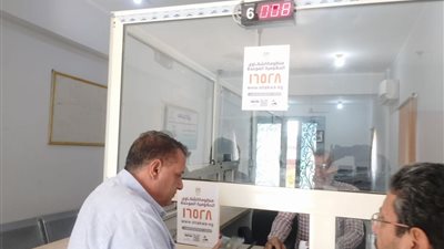 رئيس مدينة أبورديس يتابع الأعمال في المركز التكنولوجي بالمدينة   لتسهيل الخدمات المقدمة للمواطنين