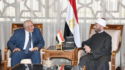 صور.. «الأزهري» يستقبل محافظ الوادي الجديد لبحث مسألة عمارة المساجد بالمحافظة
