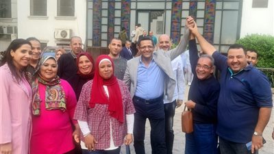 صور .. «نقيب الصحفيين» يتدخل لحل أزمة صحفي الوفد