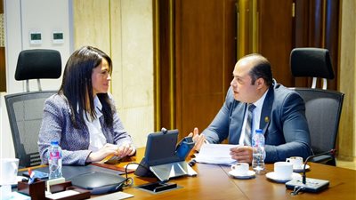 التقي النائب هاني خضر بالدكتورة رانيا المشاط وزير التخطيط والتنمية الاقتصادية والتعاون الدولي بمقر وزارة التخطيط بالعاصمة الادارية  وتناول اللقاء مجموعة من القضايا الهامة التي تخص محافظة المنوفيه وقري