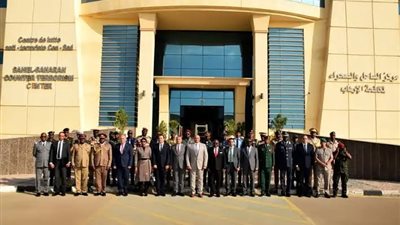 بالتعاون مع الوكالة المصرية للشراكة من أجل التنمية مركز الساحل والصحراء لمكافحة الإرهاب ينظم دورة التخطيط الإستراتيجي لمكافحـــة الارهاب لعدد من قادة وضباط الدول الأفريقية