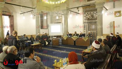 صور .. «وكيل الأزهر» يدشن مشروع إحياء مزولة الجامع الأزهر
