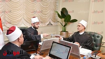 صور .. «الأزهري» يجتمع بـ«مديرأوقاف القليوبية» لمتابعة الإنضباط الإداري والدعوي