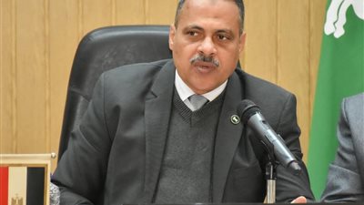 محافظ الشرقية يوجه بتخصيص يوم إسبوعي بكل مركز ومدينة  لعقد لقاءات مع المواطنين