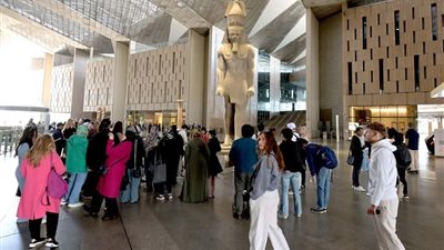 رئيس الوزراء يتفقد اللمسات النهائية لمشروع المتحف المصري الكبير والمنطقة المحيطة