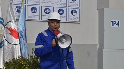 شركة القاهرة لتكرير البترول تكرم العاملين المتميزين فى تطبيق أنظمة العمل الآمنة بالشركة