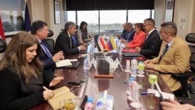 بالصور ...وزير الاثار يستقبل وزير ثقافة فنزويلا لتعزيز التعاون بين البلدين فى مجال الآثار