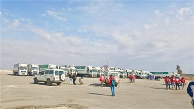 عبور 54 شاحنة إغاثية سعودية جديدة لمساعدة الشعب السوري منفذ نصيب الحدودي