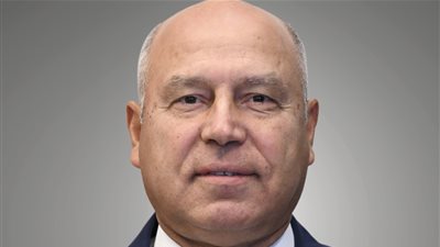 غداً السبت لقاء نائب رئيس مجلس الوزراء للتنمية الصناعية وزير الصناعة والنقل مع جمعية مستثمري مدينة العبور ومحافظة القليوبية بحضور المحافظ الساعة 10 صباحاً بمقر الجمعية 