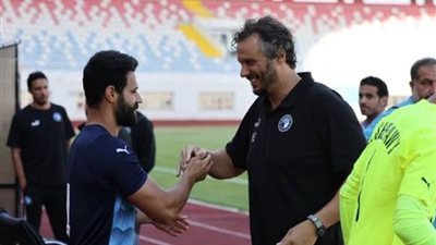 كواليس جلسة ممدوح عيد مع لاعبي بيراميدز قبل مواجهة الزمالك 