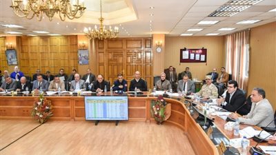 تنفيذي الشرقية يوافق على تخصيص قطعة أرض بقرية الصنافين بمنيا القمح لاقامة وحدة تضامن إجتماعي عليها وإطلاق أسماء شهداء الوطن على المدارس تقديراً لتضحياتهم الغالية