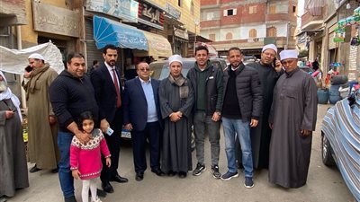 حزب مستقبل وطن بابوالمطامير يهدي 100 بطانية للعمال بمبادرة شتاء دافيء بنطاق المركز وزيارة لإدارة أوقاف ابو المطامير 