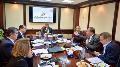الأعلى للإعلام يصدر عددًا من الضوابط الخاصة بالإعلان عن المستحضرات الطبية والمنتجات الغذائية والمسابقات
