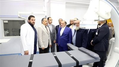 محافظ الشرقية يتفقد مستشفى الأربعين الخيري بالعاشر من رمضان ويُشيد بالدور الخدمي والصحي لمؤسسة حكيم للتنمية