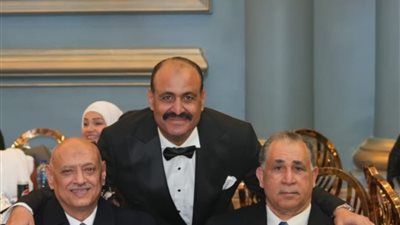 بالصور- المستشار نزية علي مسعود يحتفل بعقد قران كريمته الدكتورة علا