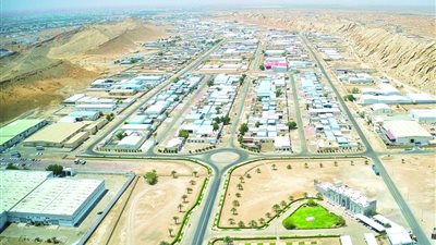 سلطنة عمان تواصل استراتيجية تطوير مدن صناعية جديدة 