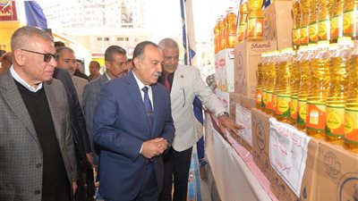 محافظ أسيوط يفتتح 4 معارض 