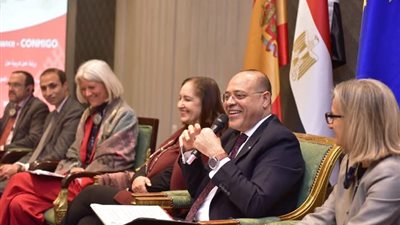 وزير العمل يفتتح ورشة دولية لتبادلِ الخبراتِ بشأنِ 