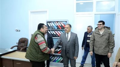 محافظ الشرقية يتفقد الإدارات الخارجية التابعة للديوان العام لتهنئة العاملين بحلول شهر رمضان المبارك