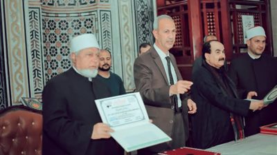 نائباعن محافظ الشرقية  رئيس مركز ومدينة كفر صقر يحضر حفل توزيع جوائز القران الكريم بمسجد الاشراف بالصورة