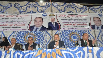 محافظ أسيوط يشارك أهالي مركز صدفا الإفطار الجماعي ويعقد لقاءاً جماهيرياً معهم 