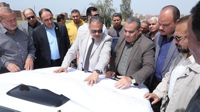 محافظ الشرقية يتفقد أعمال إنشاء مجمع مواقف منيا القمح الجديد بتكلفه 17 مليون جنيه ويَشدد على سرعة الإنتهاء من تنفيذ الأعمال