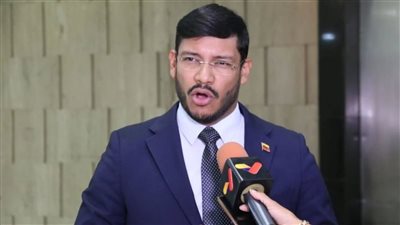 راندي بينيا عن تصرفات الولايات المتحدة والسلفادور: إنها ليست سياسة هجرة، بل هي استجابة للاضطهاد العرقي.