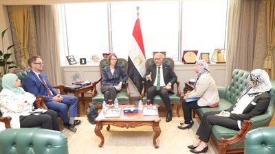 وزير العمل يلتقي وفدًا من الوكالة الألمانية للتعاون الدولي