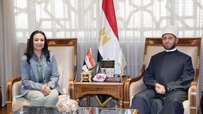 صور .. توقيع بروتوكول تعاون بين وزارة الأوقاف والمركز القومي للبحوث الاجتماعية والجنائية 