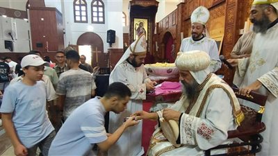 أسقف السويس يترأس صلاة القداس الآلهى لطلبة الثانوية العامة 