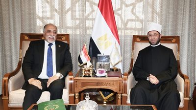 صور..  «الأزهري» يستقبل شيخ مشايخ الطرق الصوفية