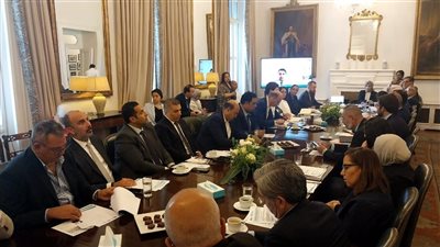 بالصور ... سفارة بريطانيا بالقاهرة  تنظم مائدة مستديرة حول تمويل  الهيدروجين الأخضر والأمونيا في مصر 