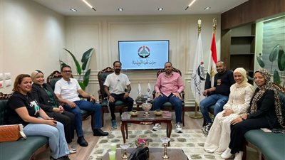 توافد شباب السويس علي حزب الجبهة الوطنية للإنضمام إلي صفوف كتيبة الحزب 