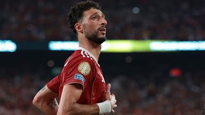 الأهلي يقترب من الاتفاق مع كوزموس الأمريكي على تفاصيل صفقة وسام أبو علي
