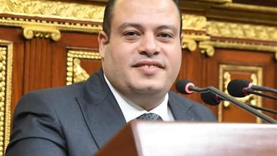عملاً بحكم المادة (134) من الدستور ، و المادة (215) من اللائحة الداخلية للمجلس