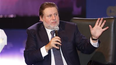 محافظ البنك المركزي المصري يعلن إطلاق برنامج 