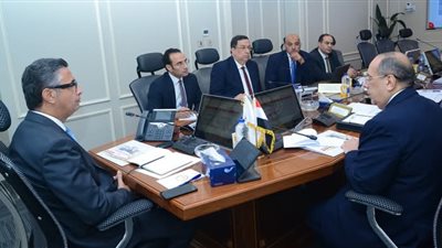 وزير التموين والتجارة الداخلية يجتمع مع رؤساء مجالس إدارات شركات المطاحن 