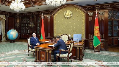 لوكاشينكو يحدد مهام النظام المصرفي في بيلاروسيا