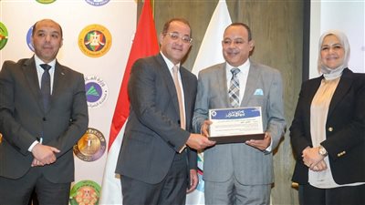 وزير المالية يكرم ٦ مأموريات ضريبية حققت نتائج متميزة في مسار الشراكة 